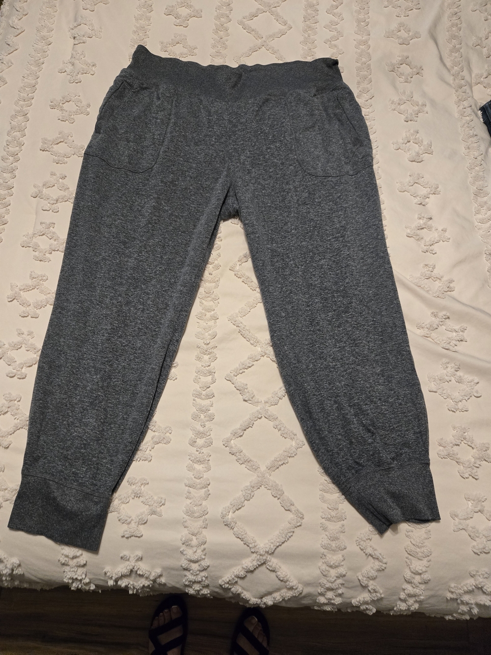 Cozy Women's Heather Charcoal Jogger Pants